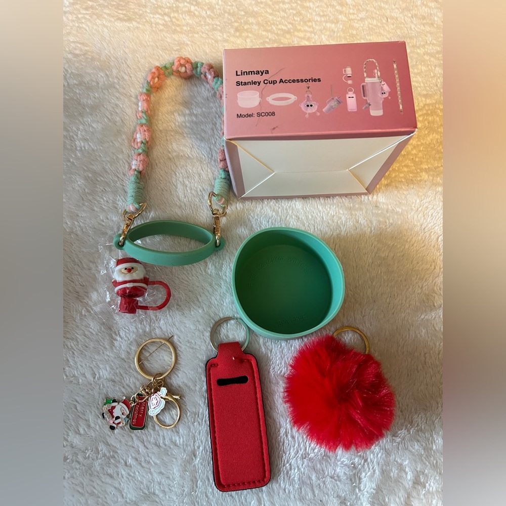 Kids Cup Accessories Set - Green and Red